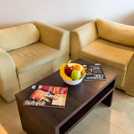 Appartement Spacious With Balcony & Pool By The Marina Balchik