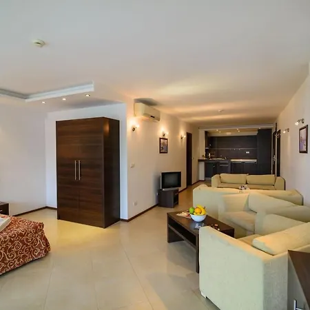 Appartement Spacious With Balcony & Pool By The Marina *